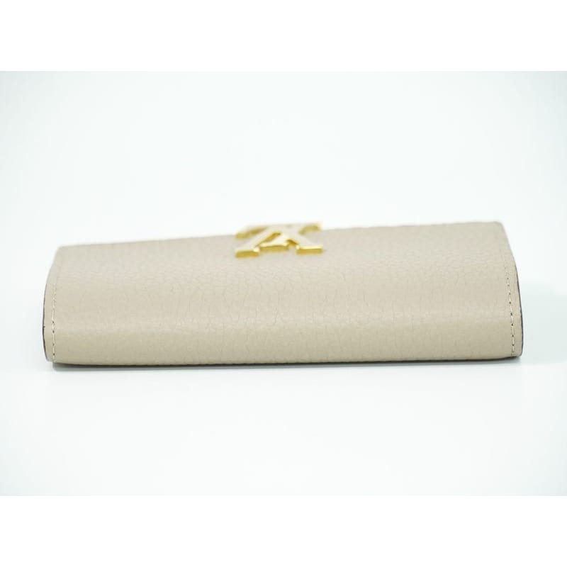 Louis Vuitton Portefeuille Capucines Taurillon Leather Fold Wallet — view 5