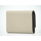 Louis Vuitton Portefeuille Capucines Taurillon Leather Fold Wallet — view 2