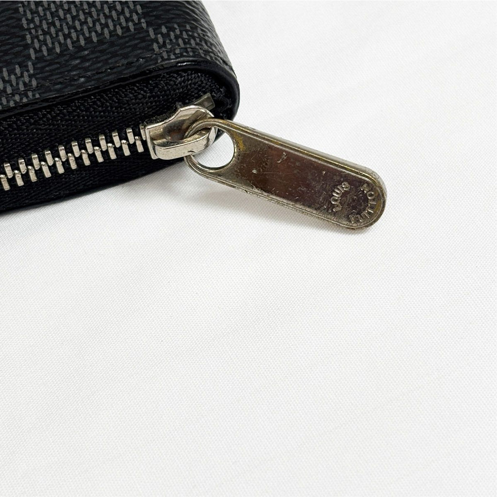 Louis Vuitton Damier Graphite Zippy Coin Purse — view 9