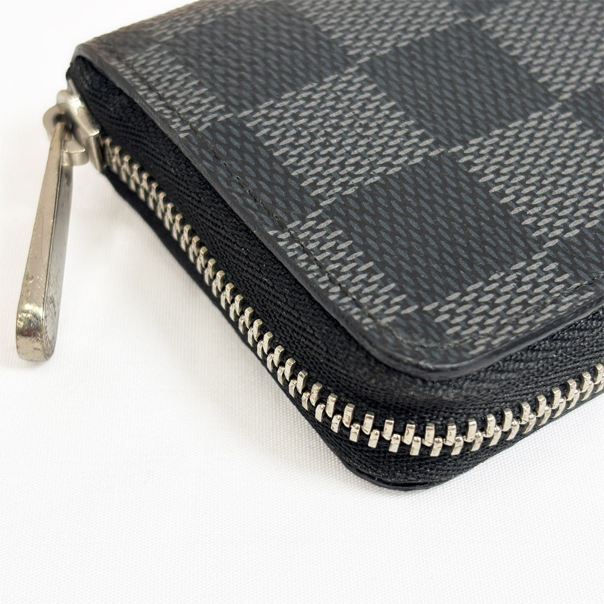 Louis Vuitton Damier Graphite Zippy Coin Purse — view 6