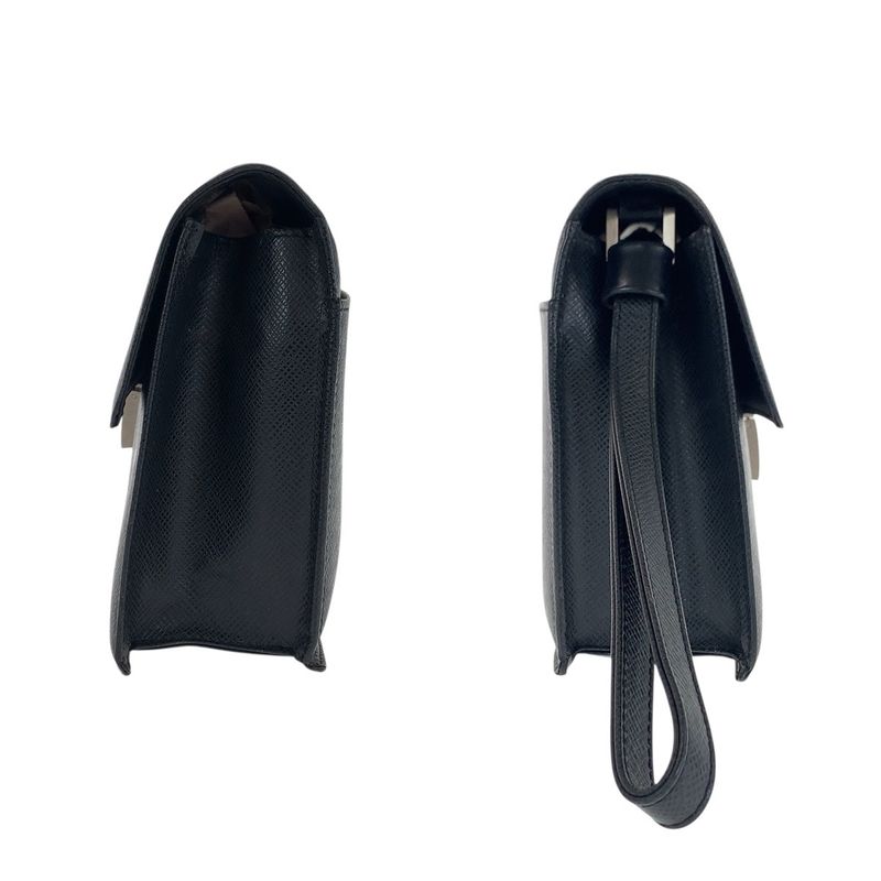 Louis Vuitton Taiga Selenga Black Silver Hardware Leather Second Bag Clutch — view 4