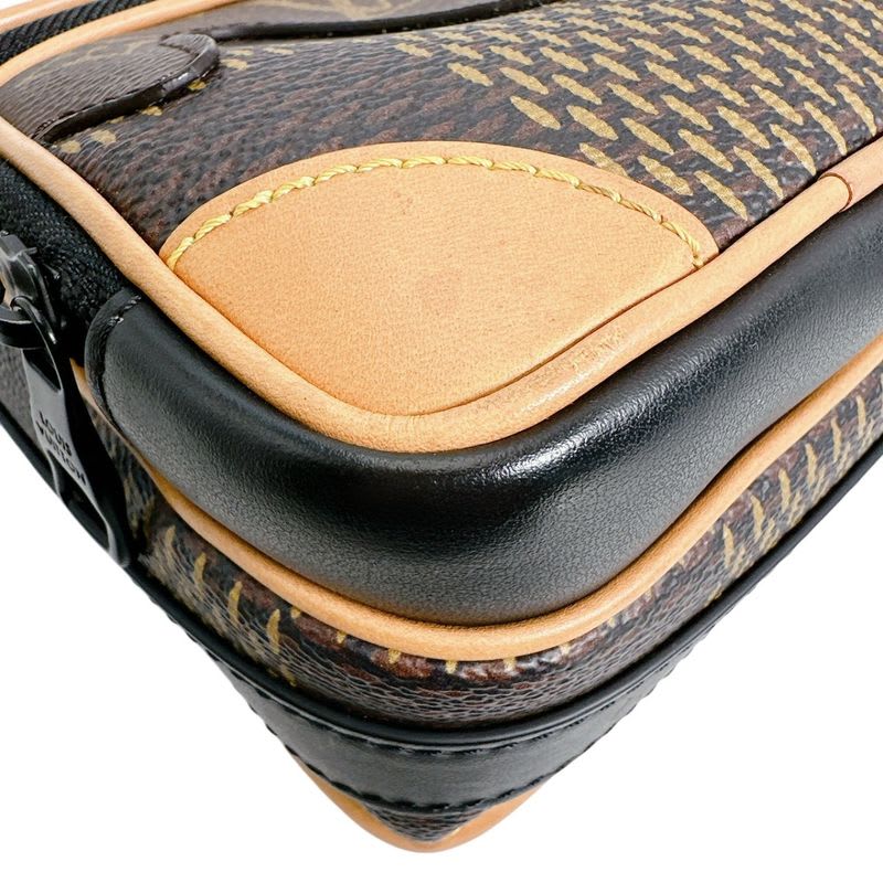 Louis Vuitton Monogram Amazon Messenger Damier Giant Bag — view 8