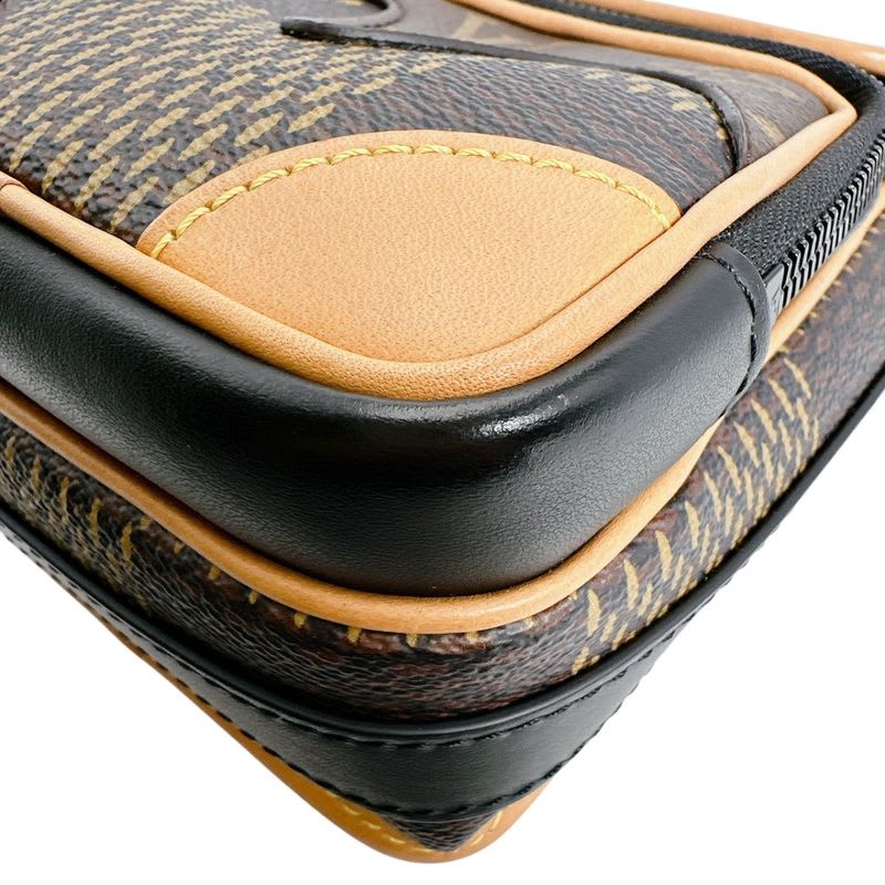 Louis Vuitton Monogram Amazon Messenger Damier Giant Bag — view 7