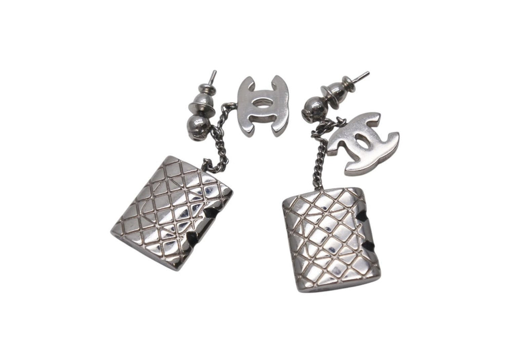 Chanel Earrings CC Logo Dangling 95c Metal Silver Black — view 8