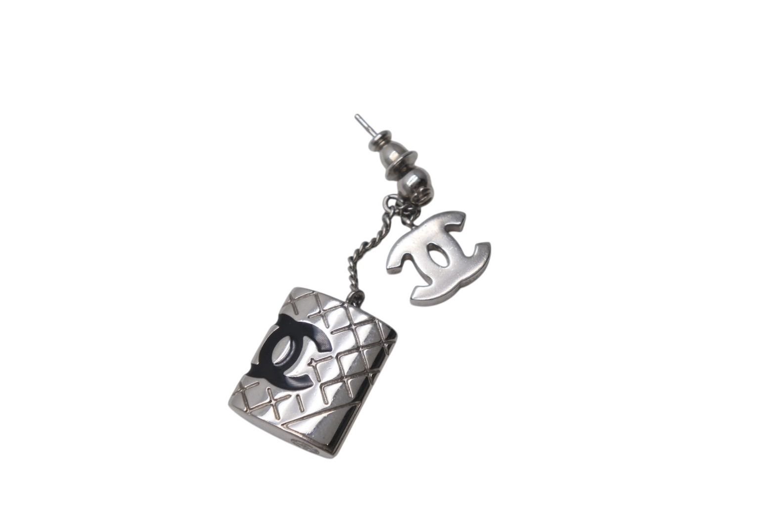 Chanel Earrings CC Logo Dangling 95c Metal Silver Black — view 4