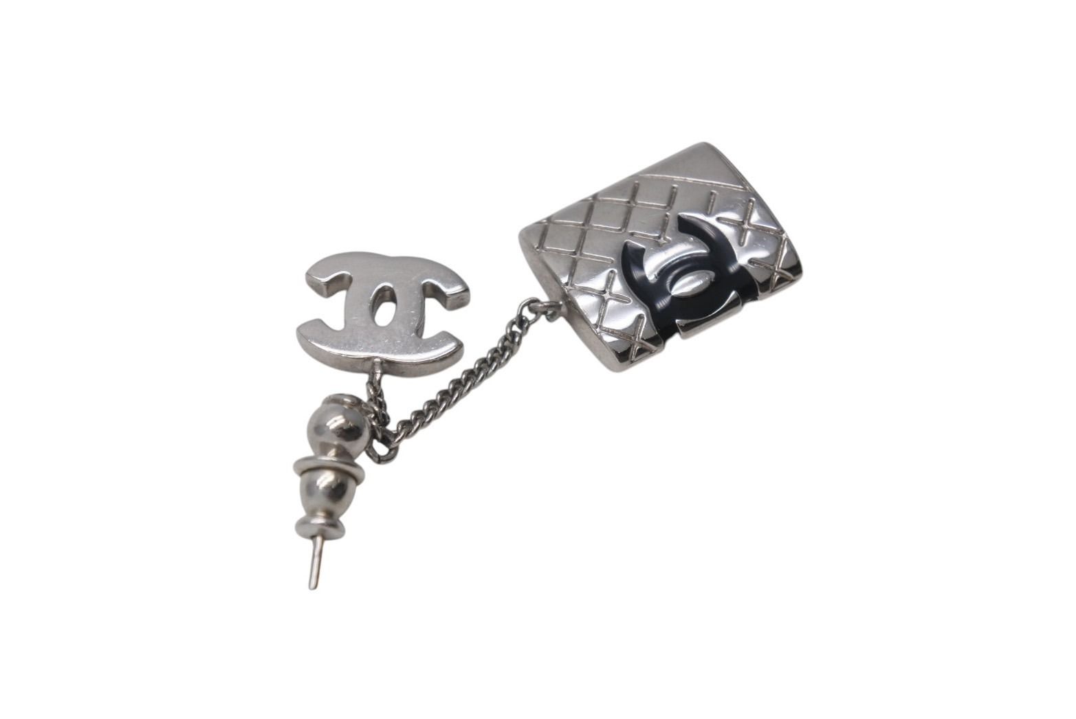 Chanel Earrings CC Logo Dangling 95c Metal Silver Black — view 5