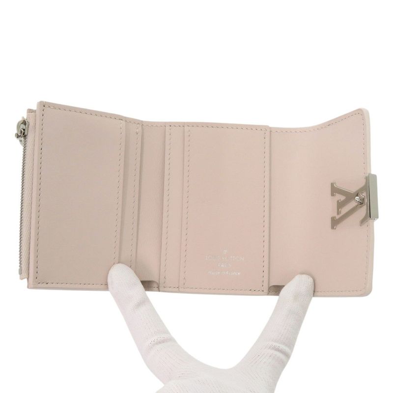 Louis Vuitton Portefeuille Capucines XS Taurillon Leather Yellow Beige — view 4