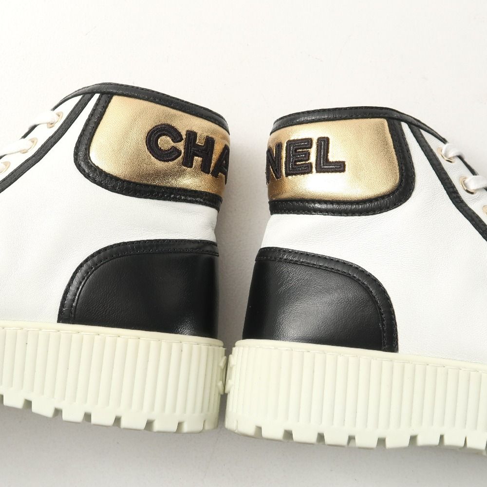 Chanel Sneakers 35 C CC Logo High Cut Leather Shoes White Black — view 6