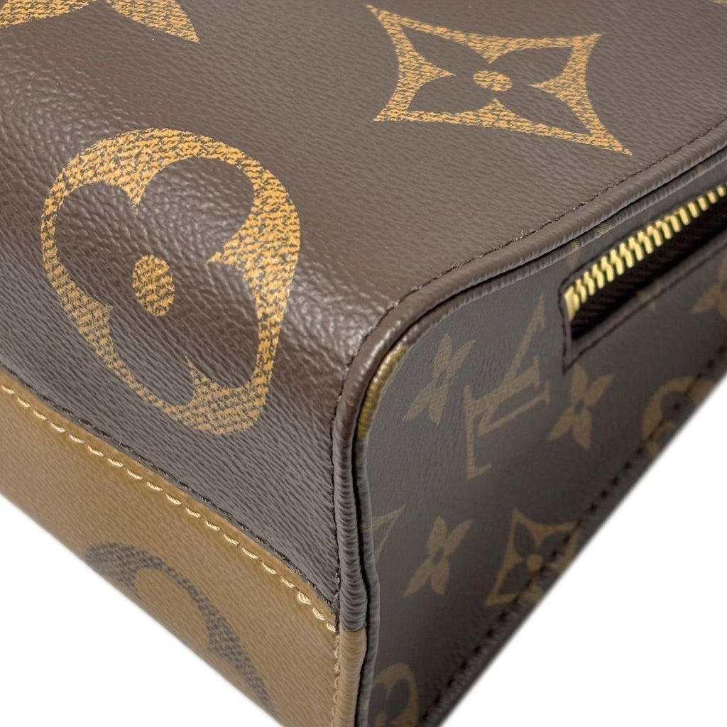Louis Vuitton Handbag Shoulder Monogram Giant On The Go East West — view 9
