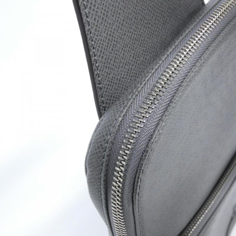 Louis Vuitton Taiga Avenue Sling Bag Shoulder — view 6