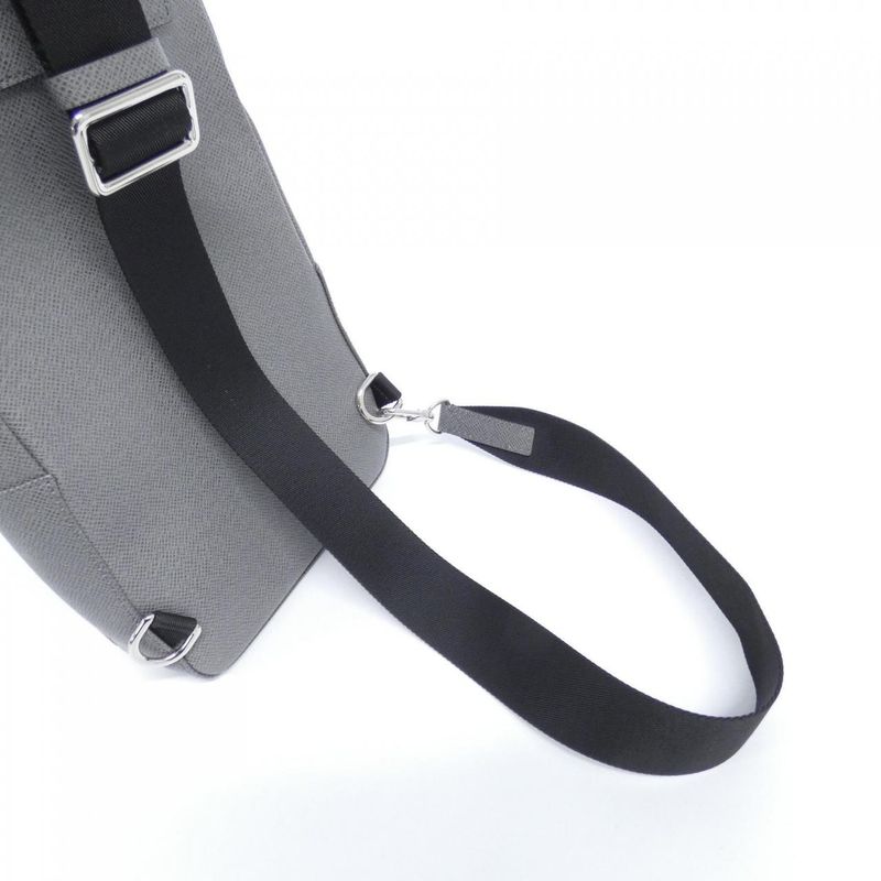 Louis Vuitton Taiga Avenue Sling Bag Shoulder — view 8