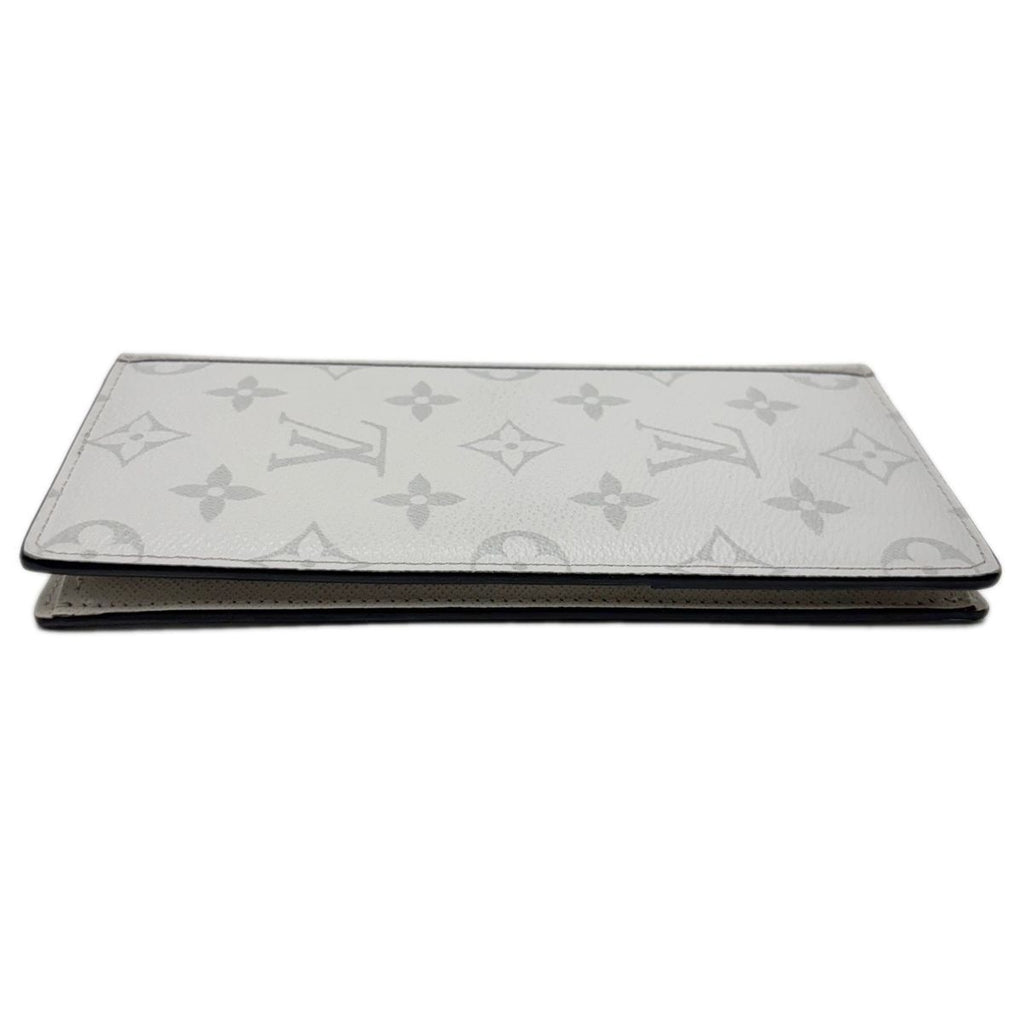 Louis Vuitton Wallet White Taigarama Portefeuille Brazza — view 3