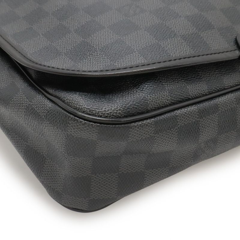 Louis Vuitton Damier Graphite Daniel MM Messenger Bag Shoulder Crossbody