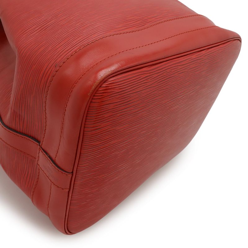 Louis Vuitton Epi Noe Shoulder Bag One Leather — view 4