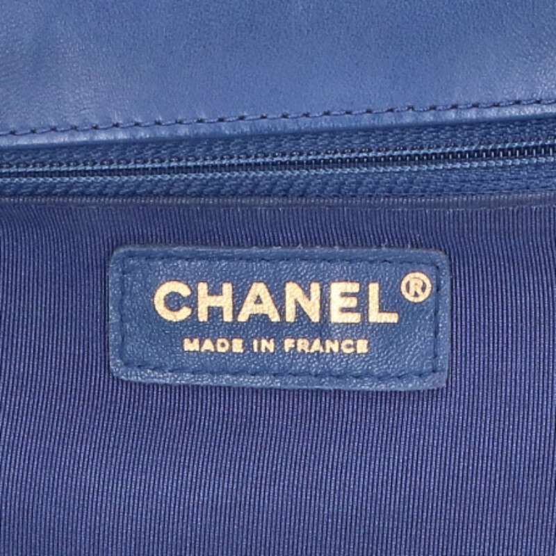Chanel Boy 28 Lambskin Chain Shoulder Bag — view 4