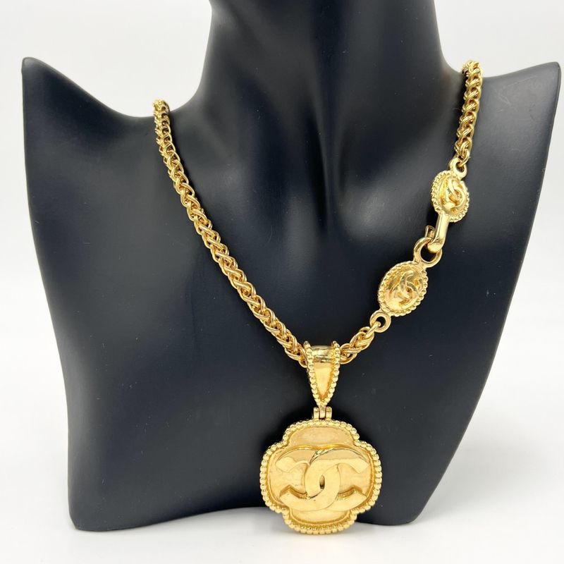 Chanel Necklace Coco Mark Chain Vintage Accessories GP 96 — view 4