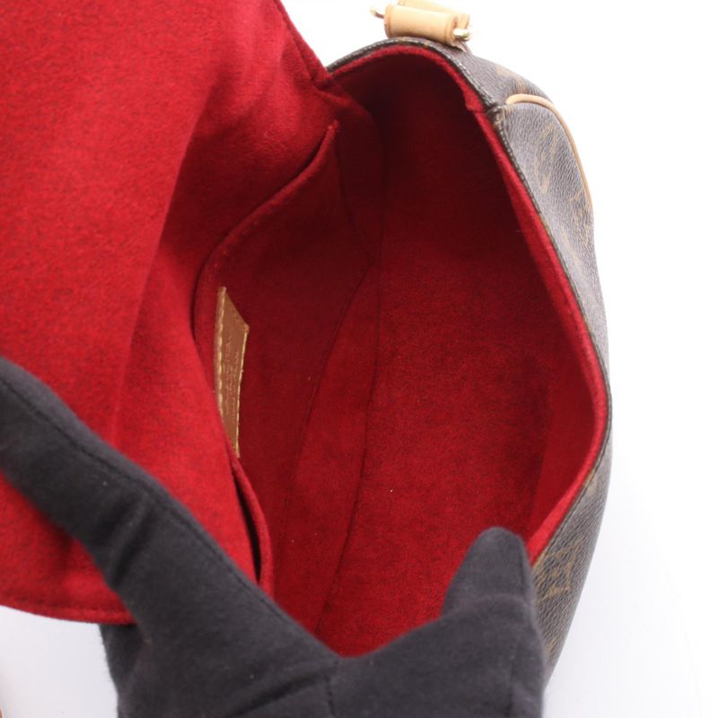 Louis Vuitton Shoulder Bag Tamblanc Leather — view 4