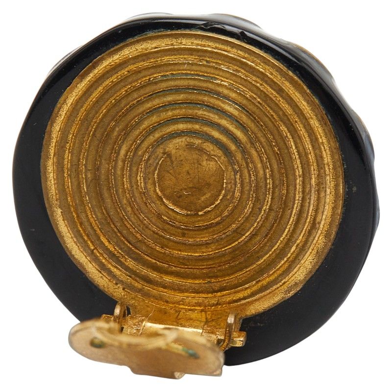 Chanel Coco Mark Round Black Gold Plastic Plated — view 5