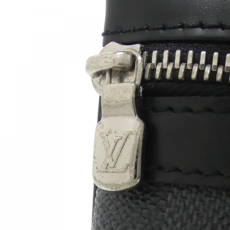 Louis Vuitton Damier Graphite Thomas Shoulder Bag — view 5