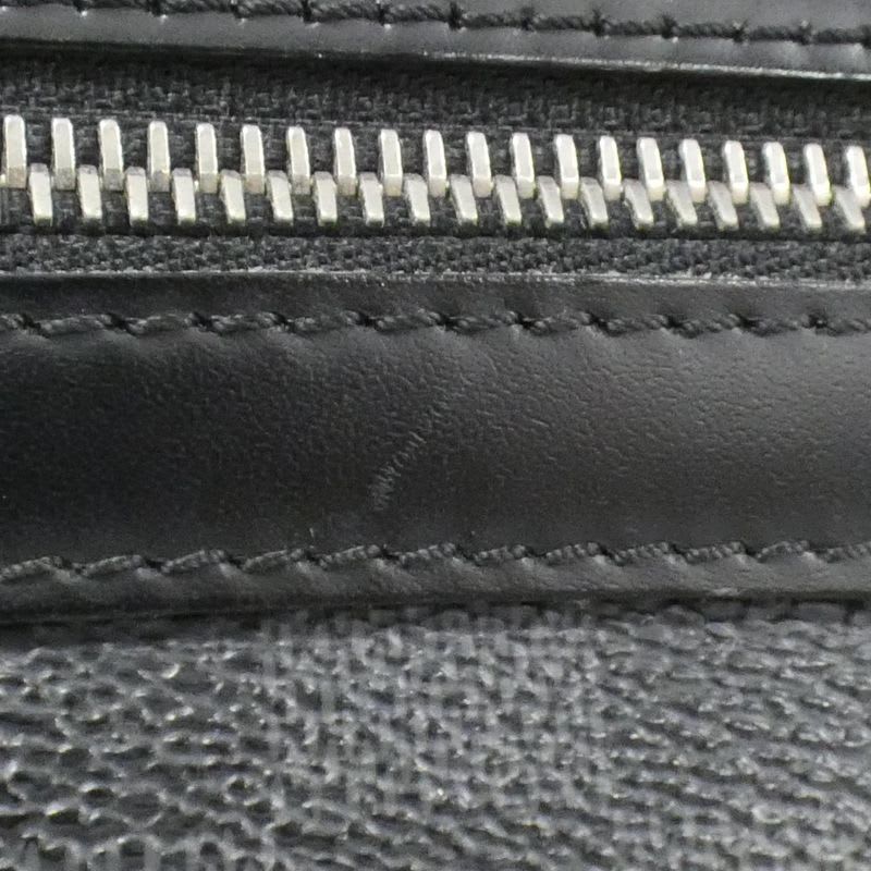 Louis Vuitton Damier Graphite Thomas Shoulder Bag — view 8