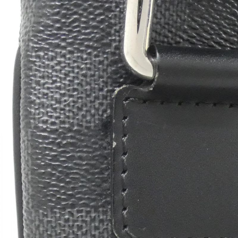 Louis Vuitton Damier Graphite Thomas Shoulder Bag — view 7