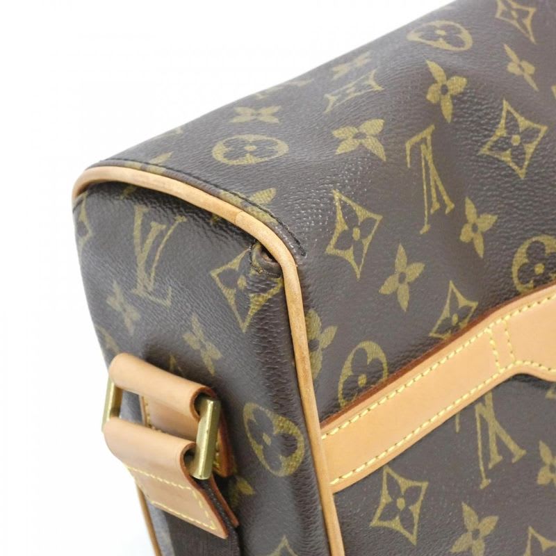 Louis Vuitton Monogram Aves Shoulder Bag — view 5