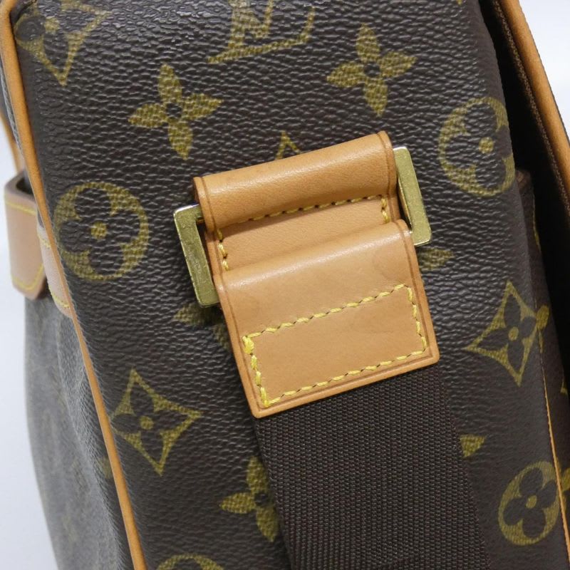 Louis Vuitton Monogram Aves Shoulder Bag — view 8