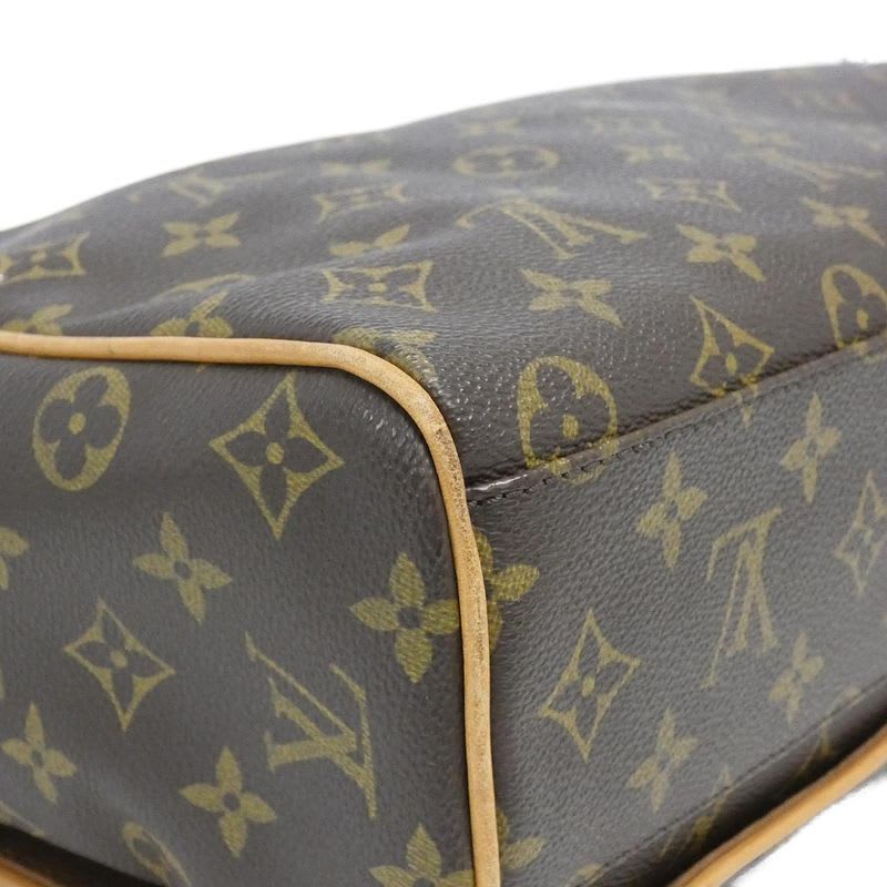 Louis Vuitton Monogram Aves Shoulder Bag — view 4