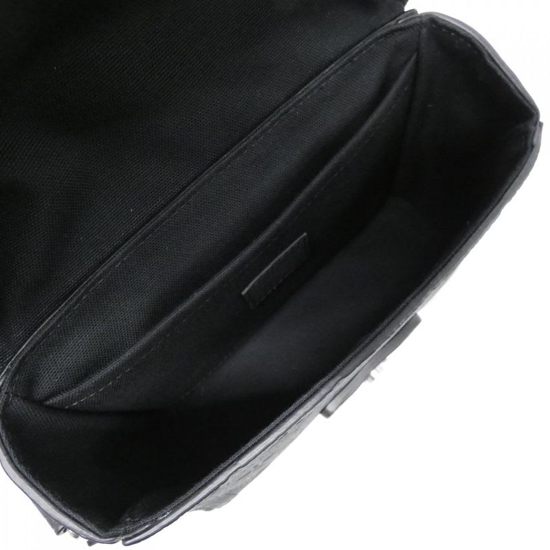 Louis Vuitton Taurillon Monogram Soul Trunk Bag — view 9