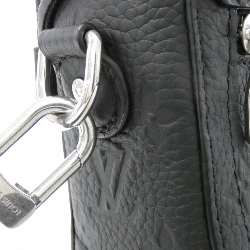 Louis Vuitton Taurillon Monogram Soul Trunk Bag — view 7