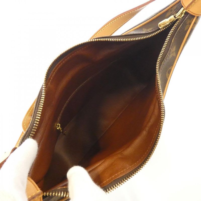 Louis Vuitton Monogram Boulogne 30 cm Shoulder Bag — view 9