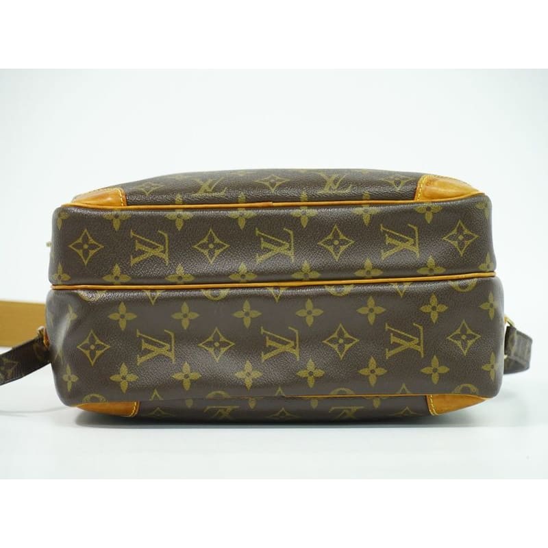 Louis Vuitton Nile Monogram Shoulder Bag Pochette Brown — view 4