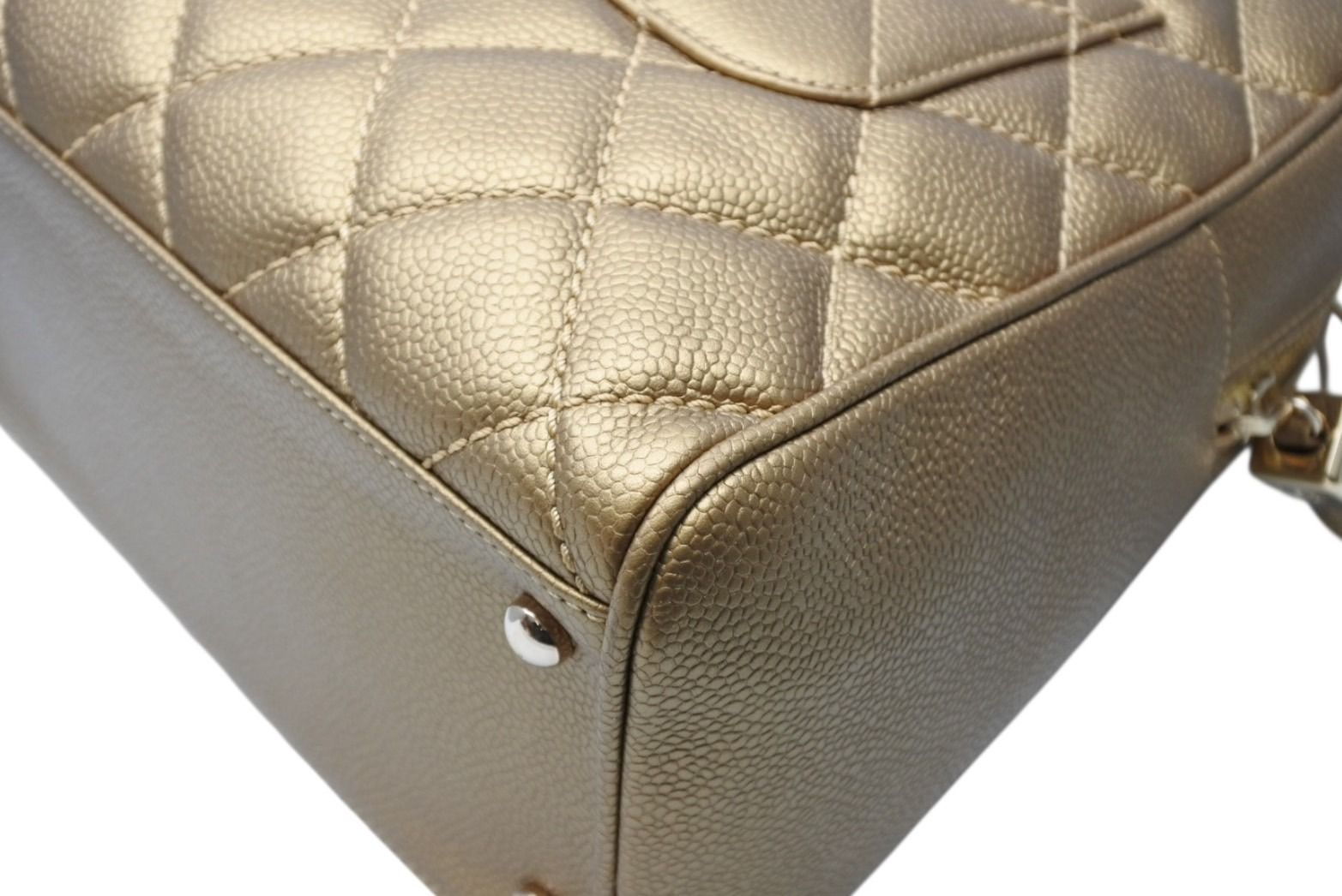 Chanel Handbag Caviar Leather CC Logo Fringe Gold — view 7