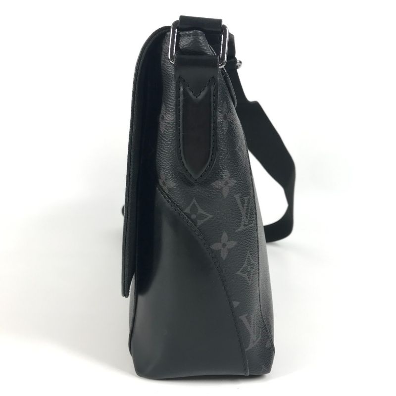 Louis Vuitton Shoulder Bag Messenger Explorer PM Monogram Eclipse Canvas — view 5