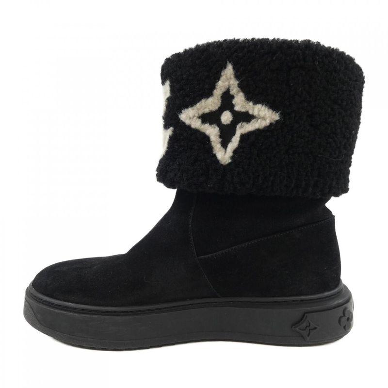 Louis Vuitton Logo Suede Snowdrop Line Boots — view 2