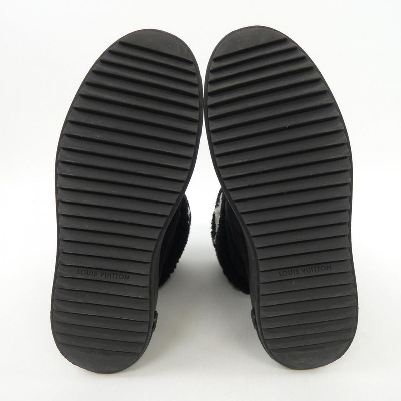 Louis Vuitton Logo Suede Snowdrop Line Boots — view 4