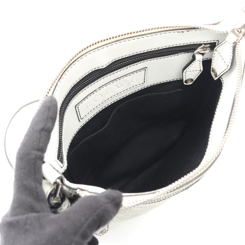 Loewe Shoulder Bag Anagram White Leather Repeat — view 4