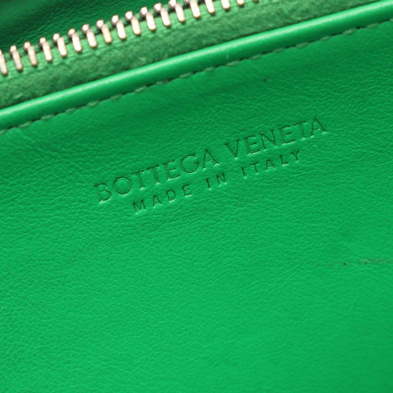 Bottega Veneta Round Long Wallet Intrecciato Green Leather — view 4