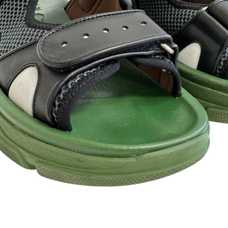 Gucci Logo Mesh Flashtrek Sandals Black — view 6