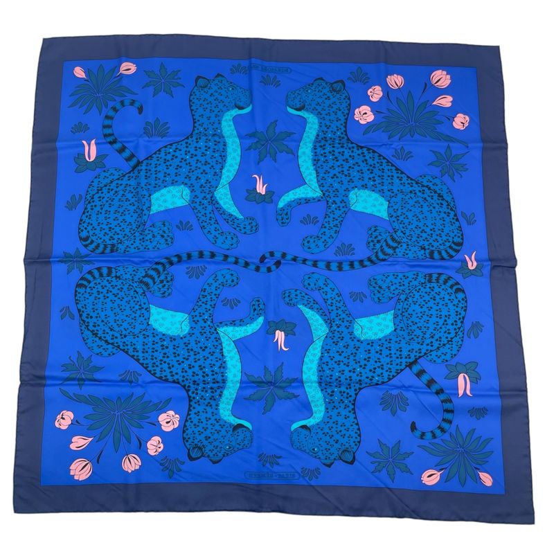 Hermes Carre 90 Scarf LES Leopard 100% Silk — view 2