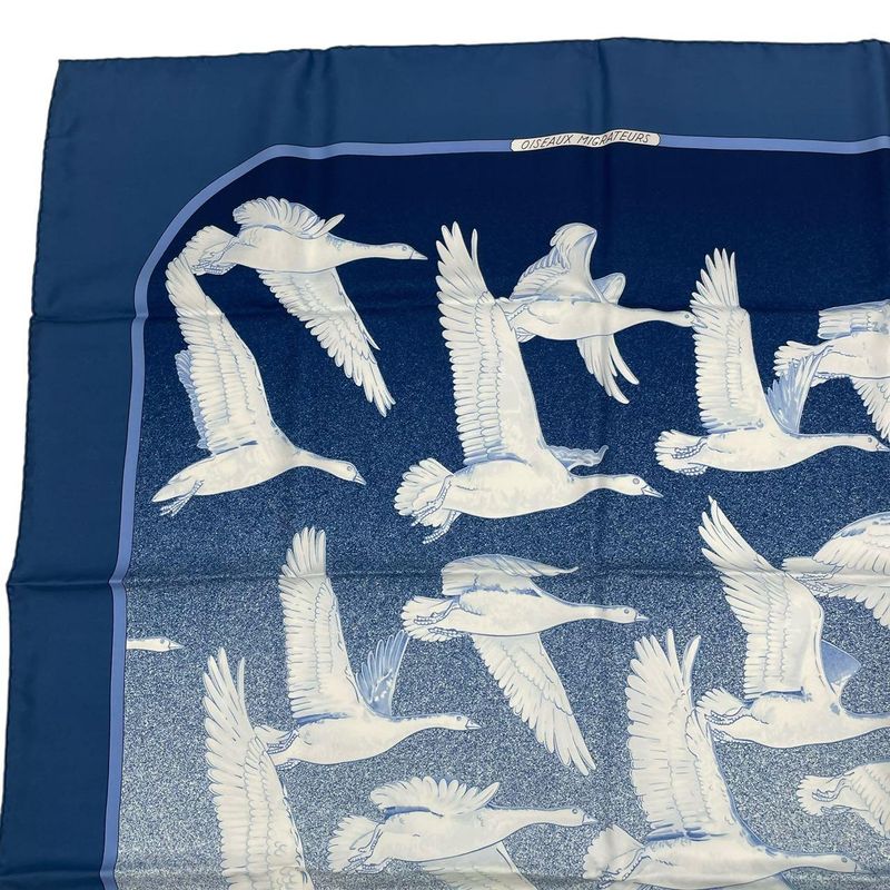 Hermes Carre 90 Scarf Migratory Bird 100% Silk Blue — view 3
