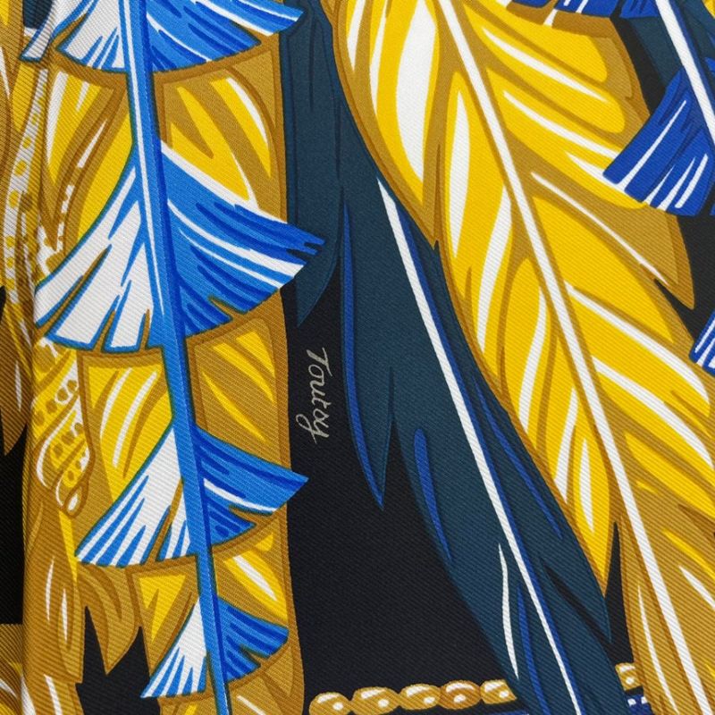 Hermes Carre 90 Danse Pacifique 100% Silk Blue — view 9