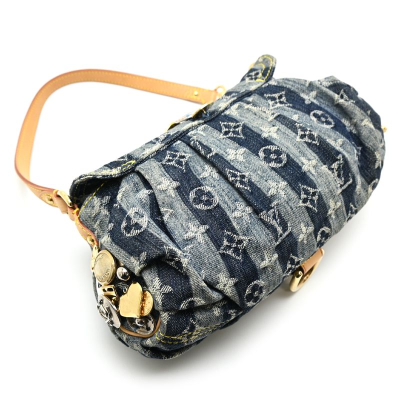 Louis Vuitton Shoulder Bag — view 5