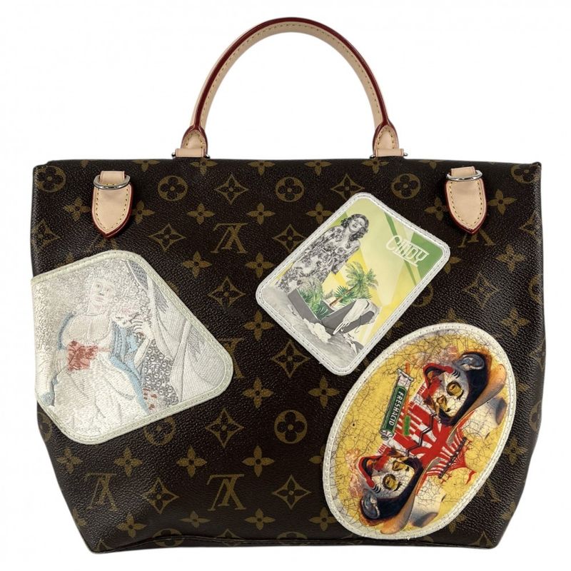 Louis Vuitton 2-Way Cindy Shaman Camera Messenger Shoulder Bag 2014 — view 3