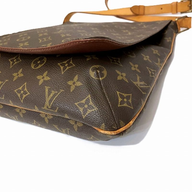 Louis Vuitton Musette Monogram Shoulder Bag Canvas — view 7