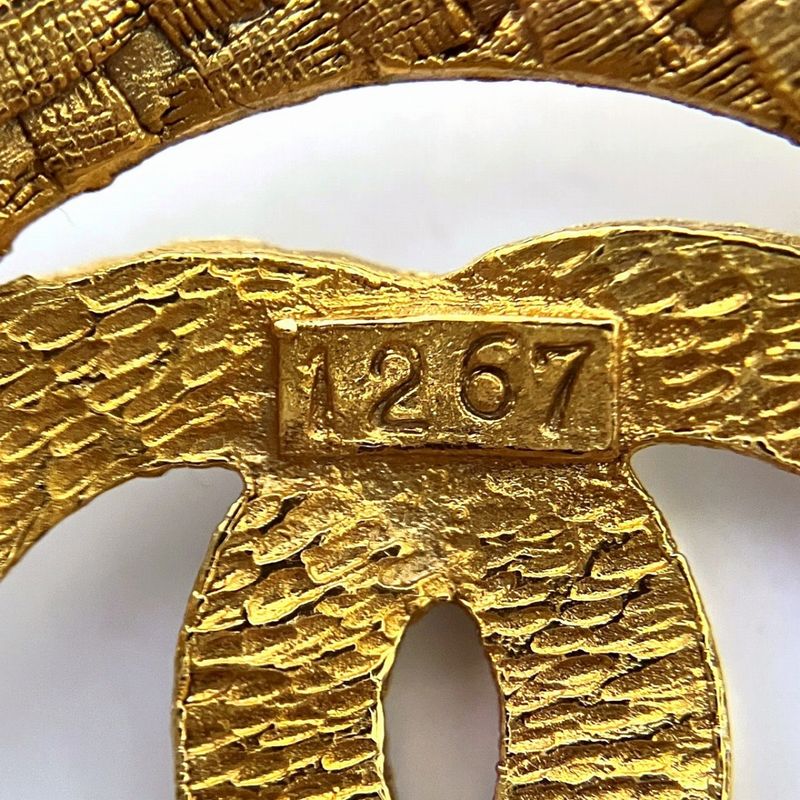 Chanel Vintage Brooch Accessories Total Weight 17 g GP — view 6