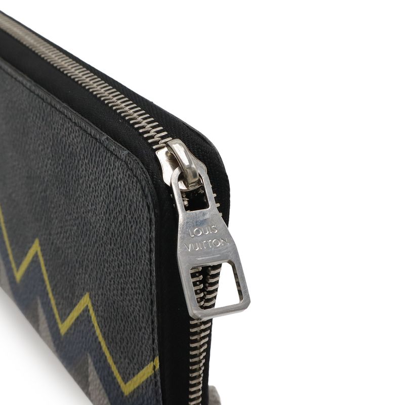 Louis Vuitton Damier Graphite Karakoram Zippy Wallet Vertical Round Zipper — view 5