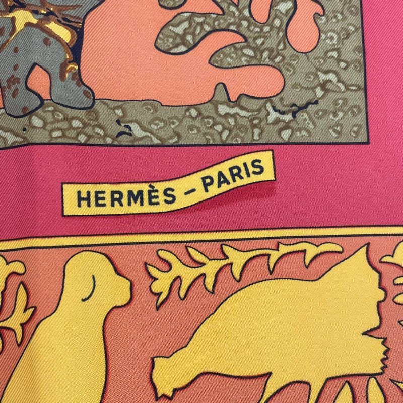Hermes Carre 90 Scarf Silk Early America Good Vintage Animal Pattern Red — view 8
