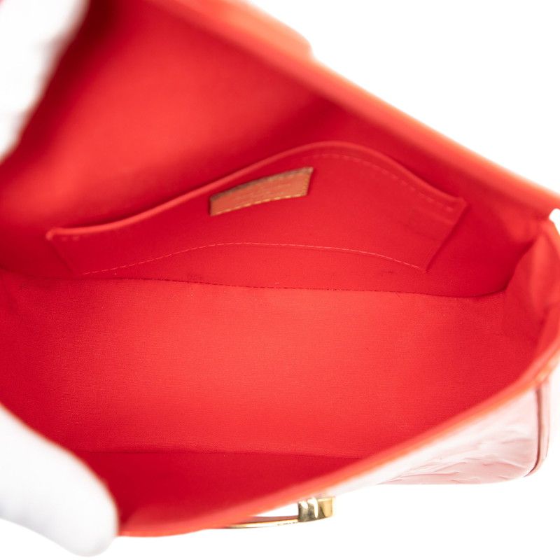 Louis Vuitton Monogram Vernis Belleflower PM Crossbody Bag — view 5
