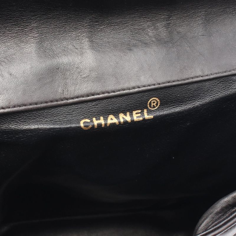 Chanel Rucksack Sac Backpack Quilted Black Lambskin — view 6